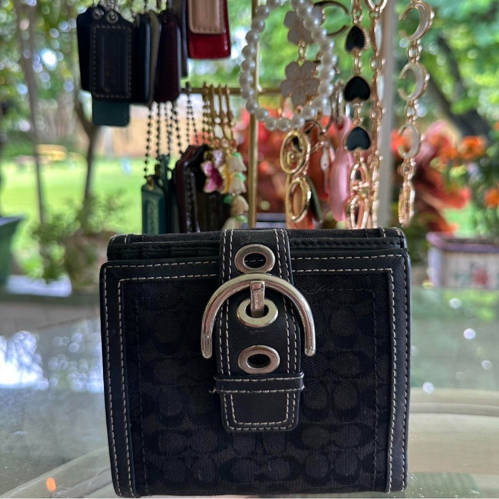 Coach Signature Canvas Wallet